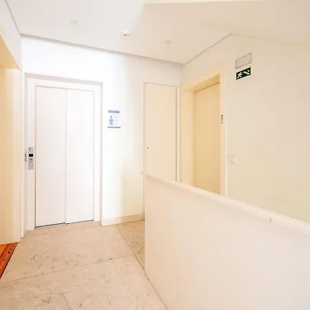 Guestready - Modern Fully Equipped Lägenhet *