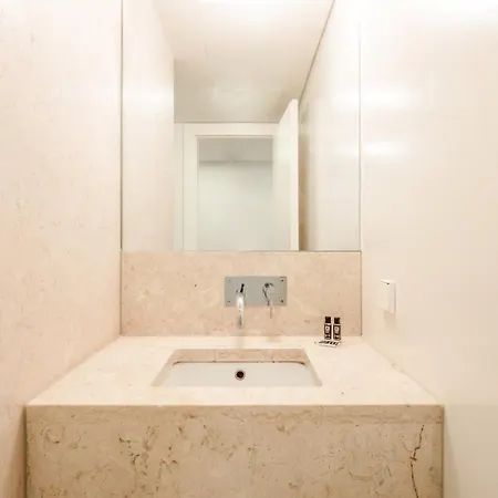 Guestready - Modern Fully Equipped Lägenhet *