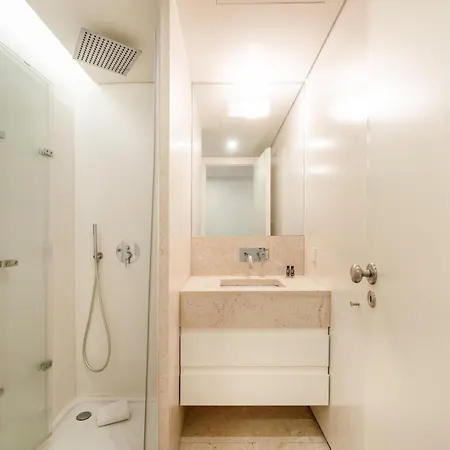 Guestready - Modern Fully Equipped Lägenhet